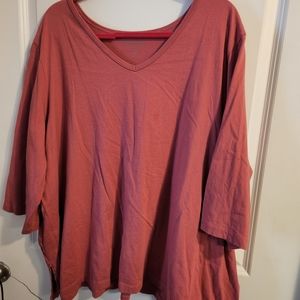 3/4 sleeve t-shirt